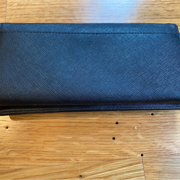 Kate Spade Bow Wallet - Picture 2 of 5